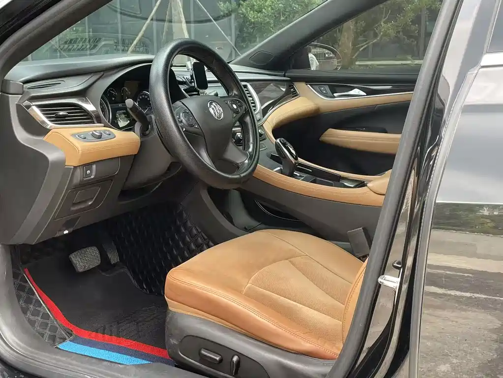 Buick LaCrosse — миниатюра 5