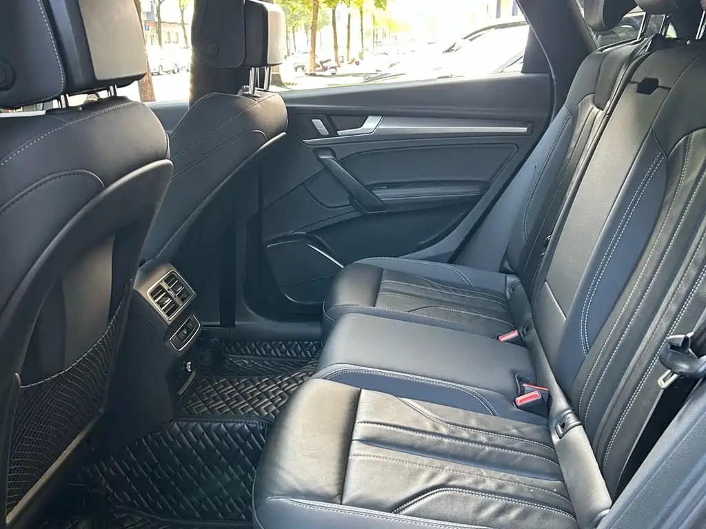 Audi Q5L — миниатюра 6