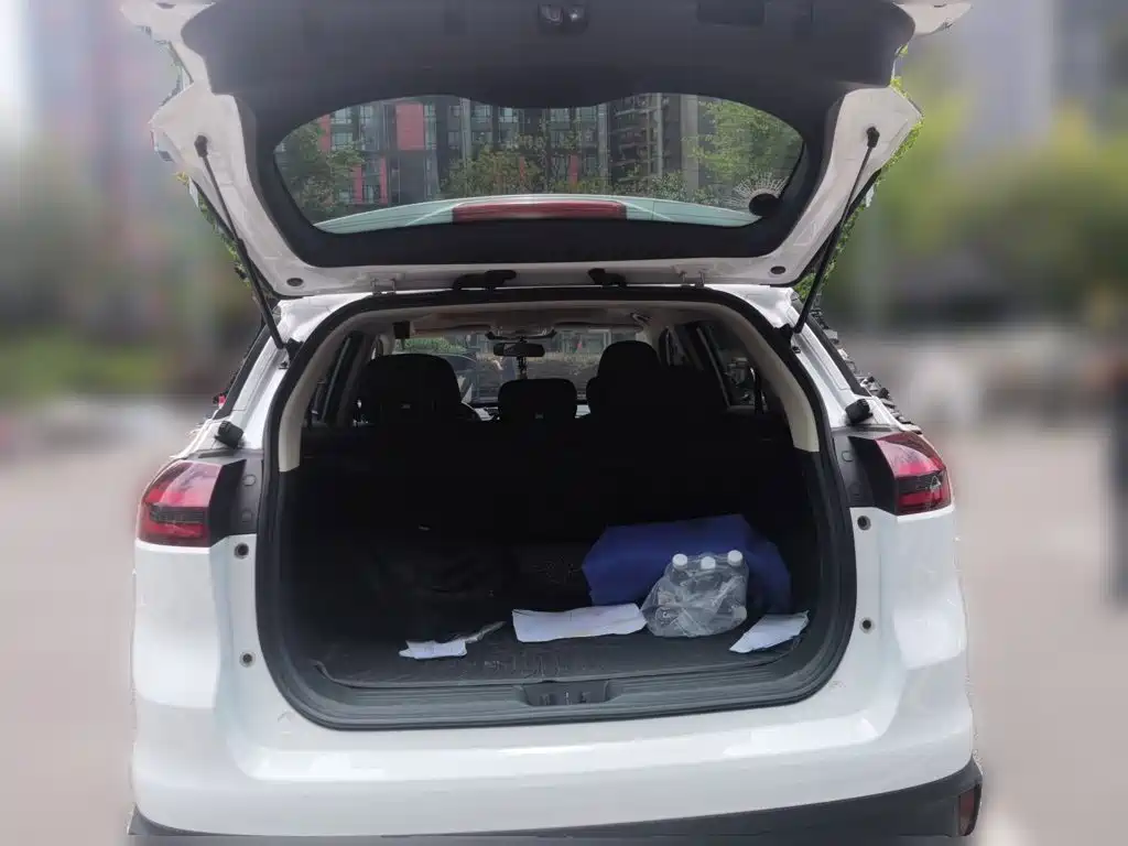Geely Boyue — миниатюра 10