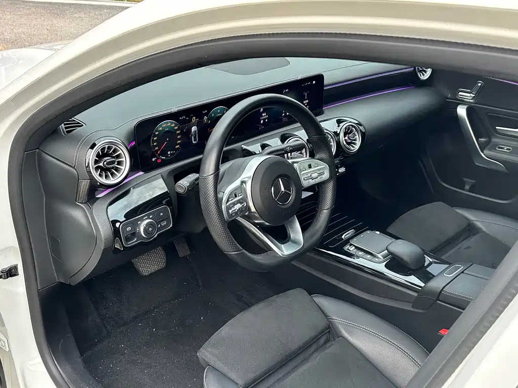 MERCEDES-BENZ A CLASS