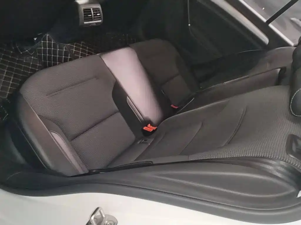 Volkswagen Golf — миниатюра 17