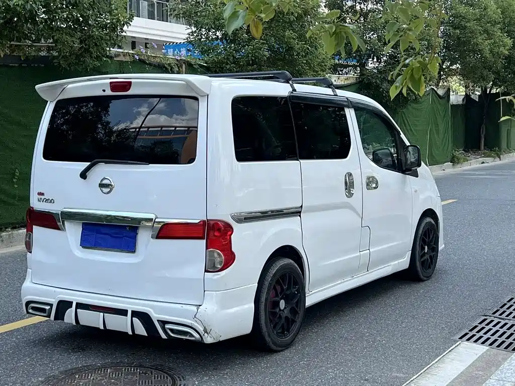 Nissan NV200 — миниатюра 11