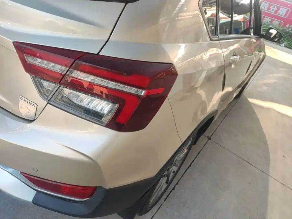 Geely Vision S1 — миниатюра 8