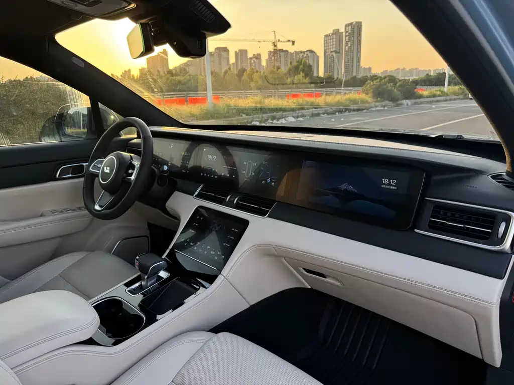 Li Auto Li ONE — миниатюра 19