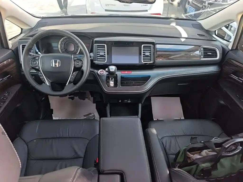 Honda Elysion — миниатюра 10