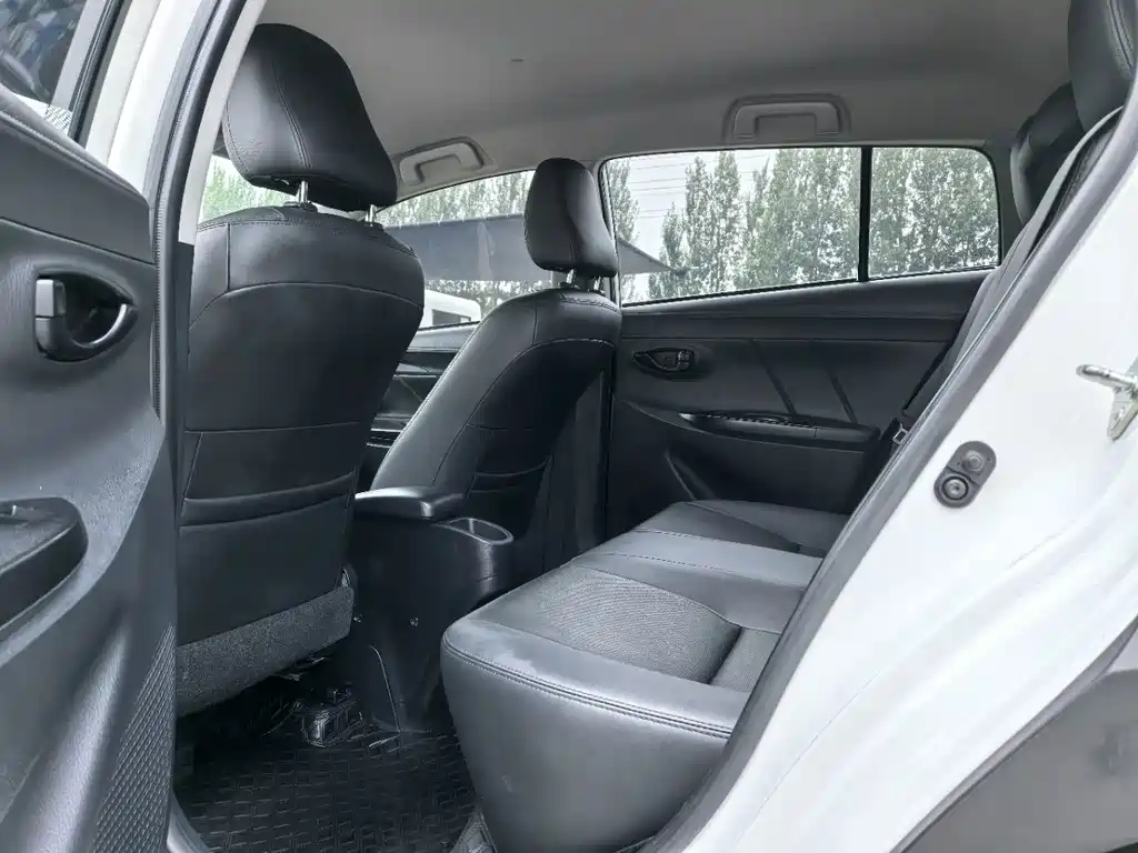 Toyota Yaris L 1.5L CVT Leading PLUS Edition, фото 6