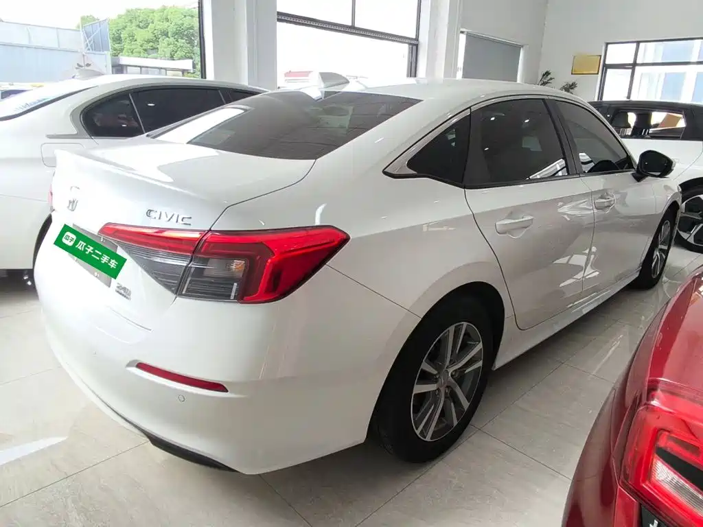 Honda Civic — миниатюра 7