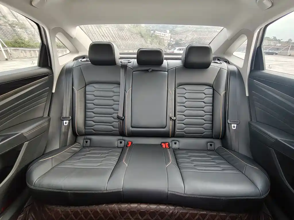 Volkswagen Passat — миниатюра 25