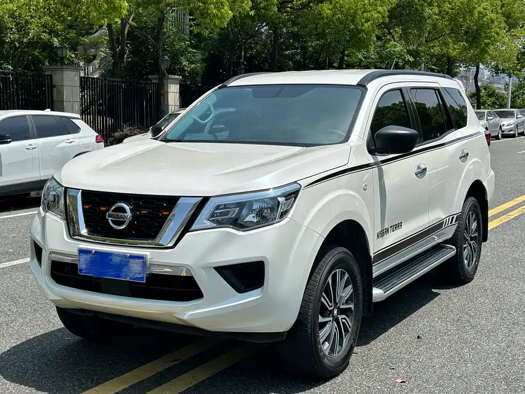 Nissan Terra 2022