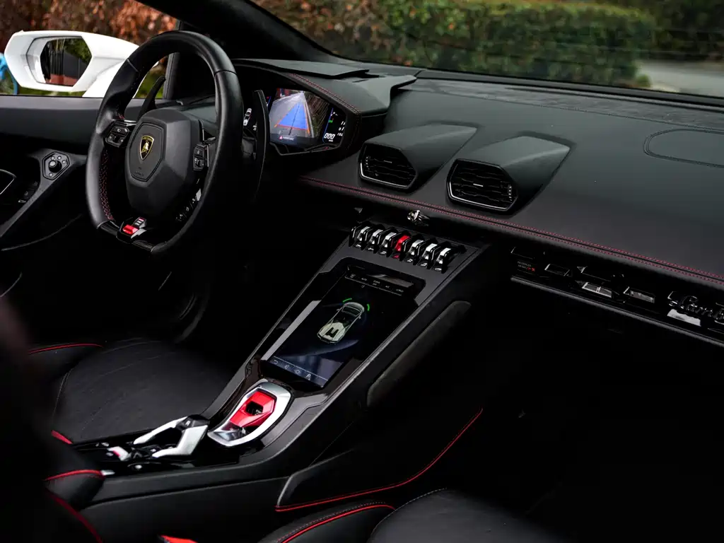 LAMBORGHINI HURACÁN