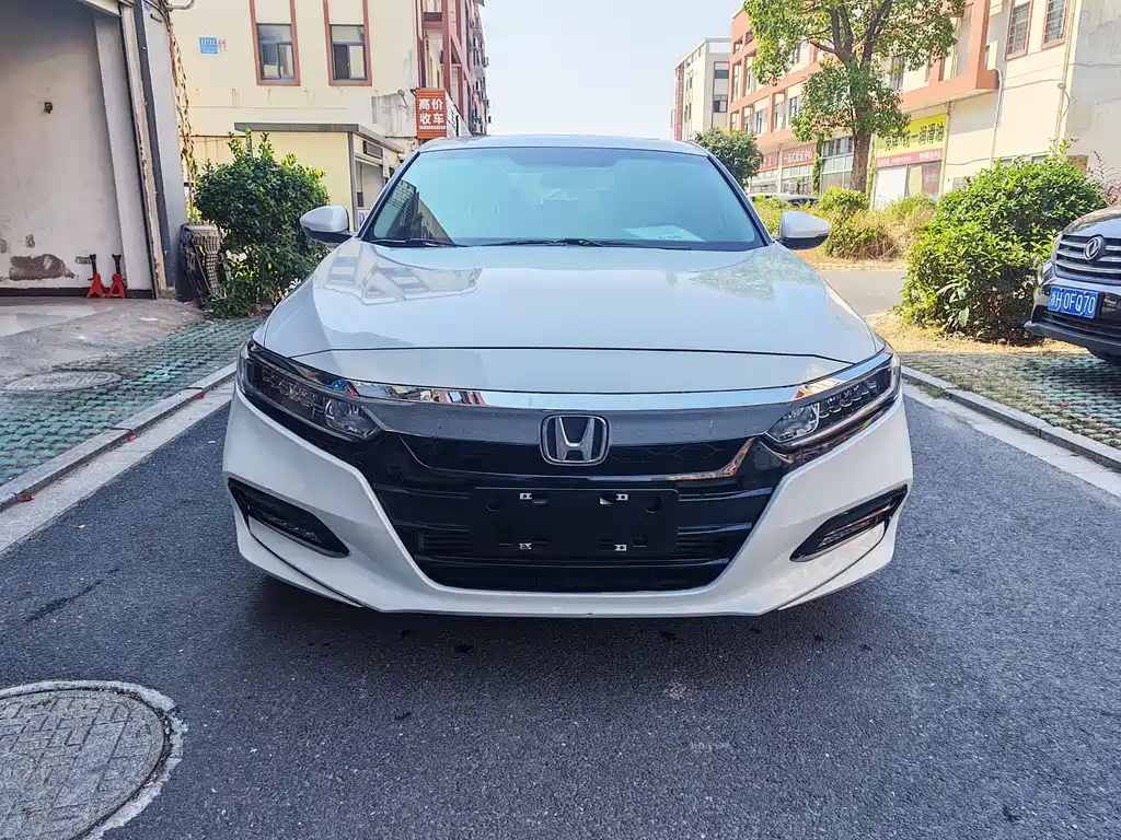 Honda Accord — миниатюра 2