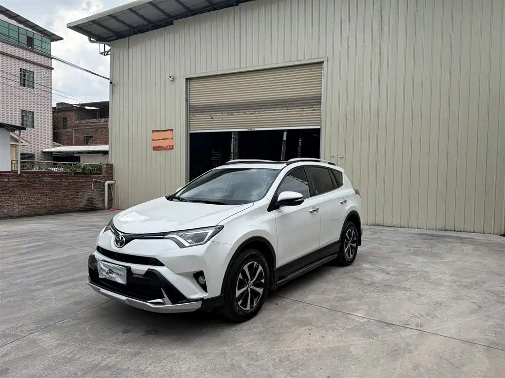 Toyota RAV4 2017