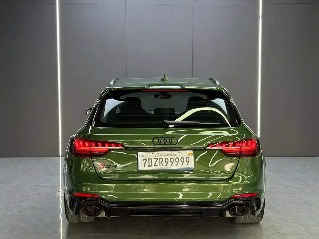 Audi RS 4 — миниатюра 8