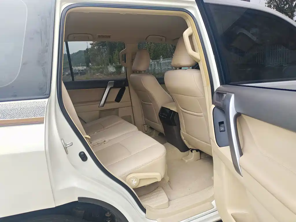 Toyota Prado (Import) — миниатюра 31