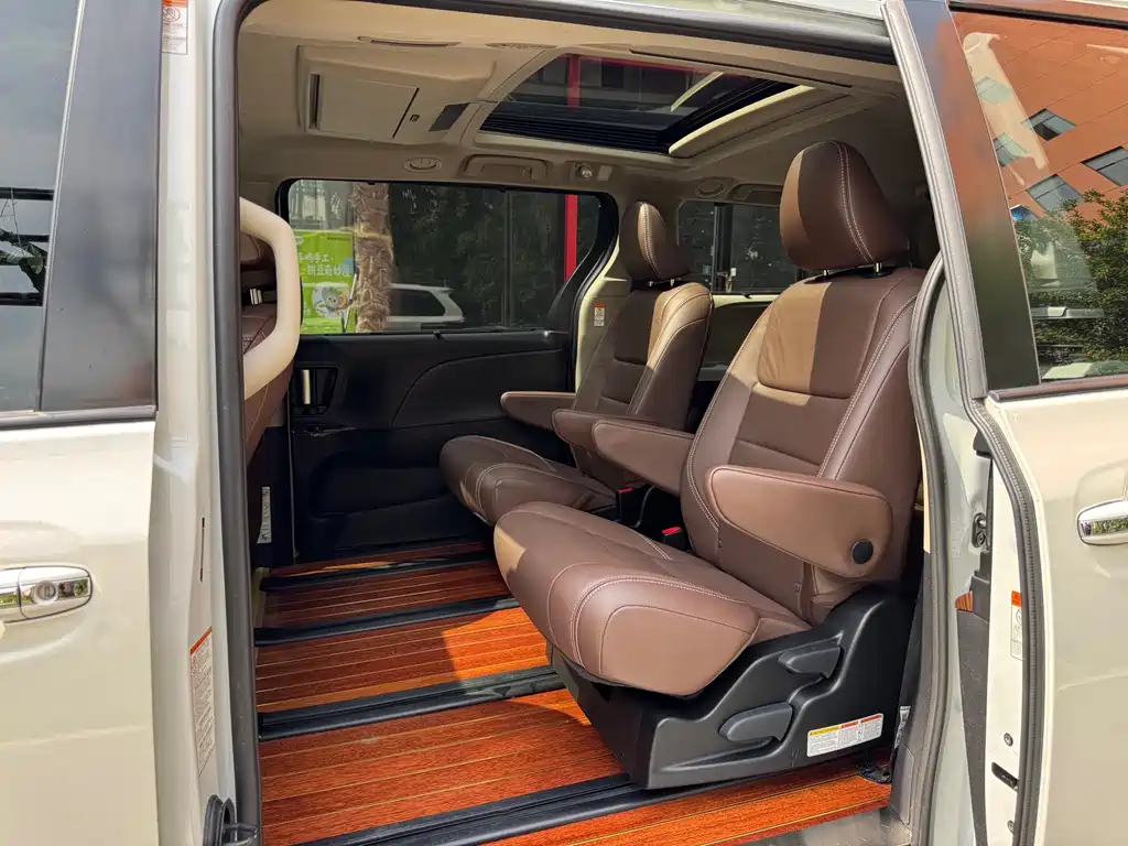 Toyota Sienna 2019 3.5L