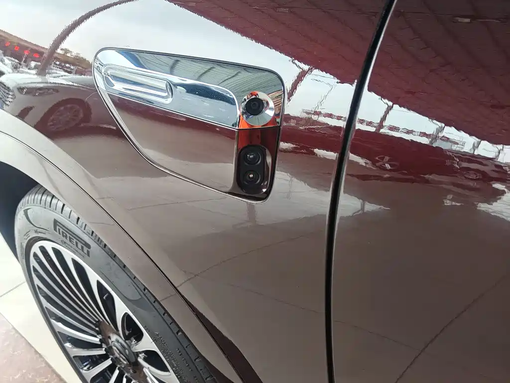 AITO ASK THE WORLD M9