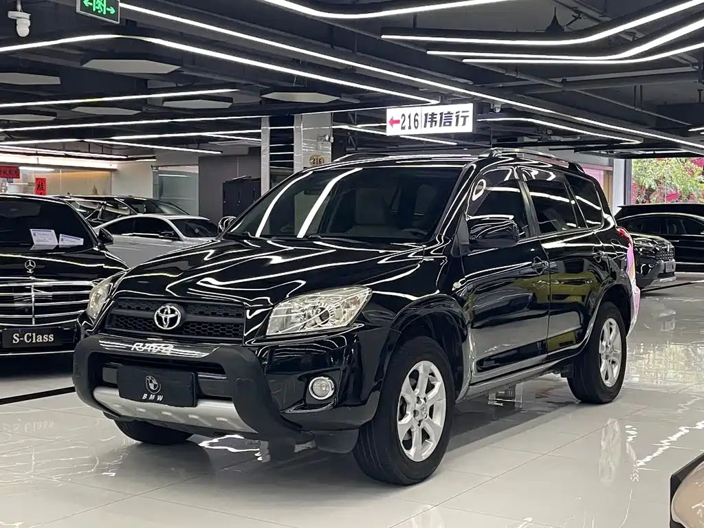 Toyota RAV4 2010