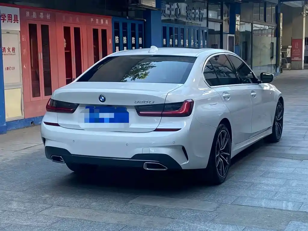 BMW 3 Series — миниатюра 9