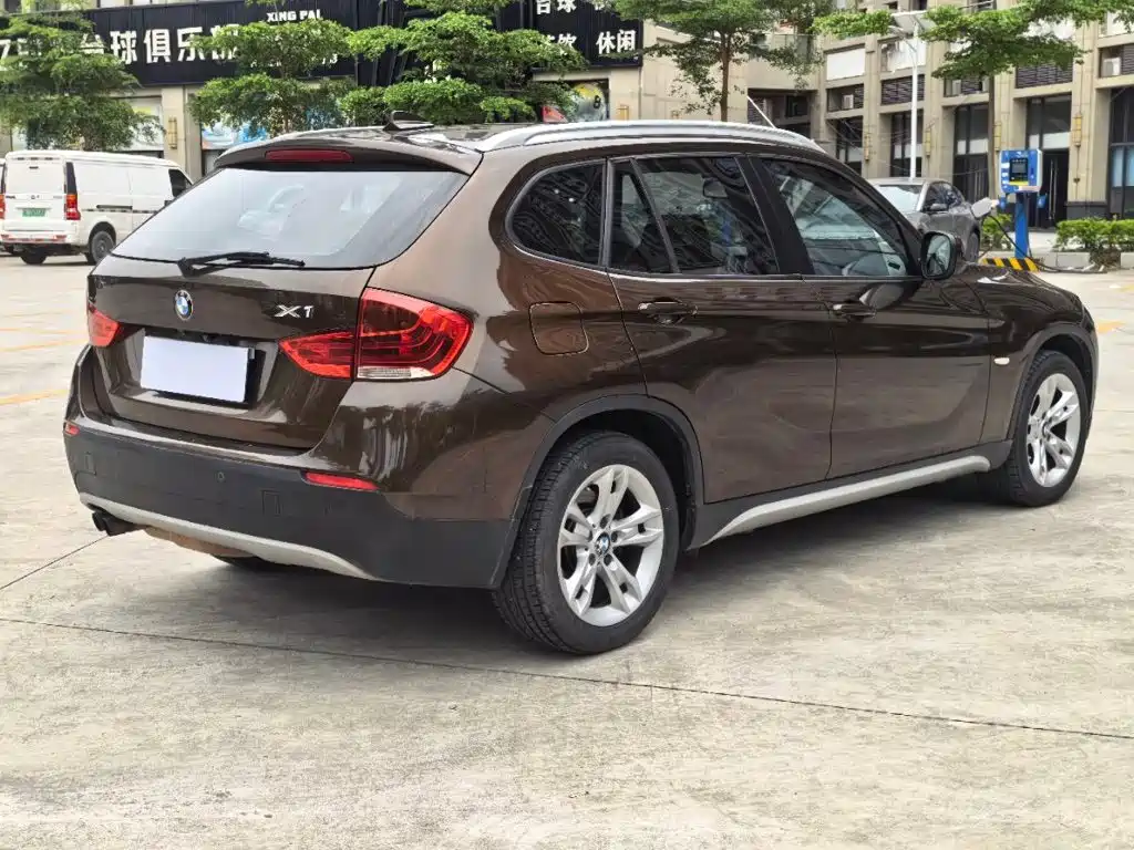 BMW X1 (Import) — миниатюра 7