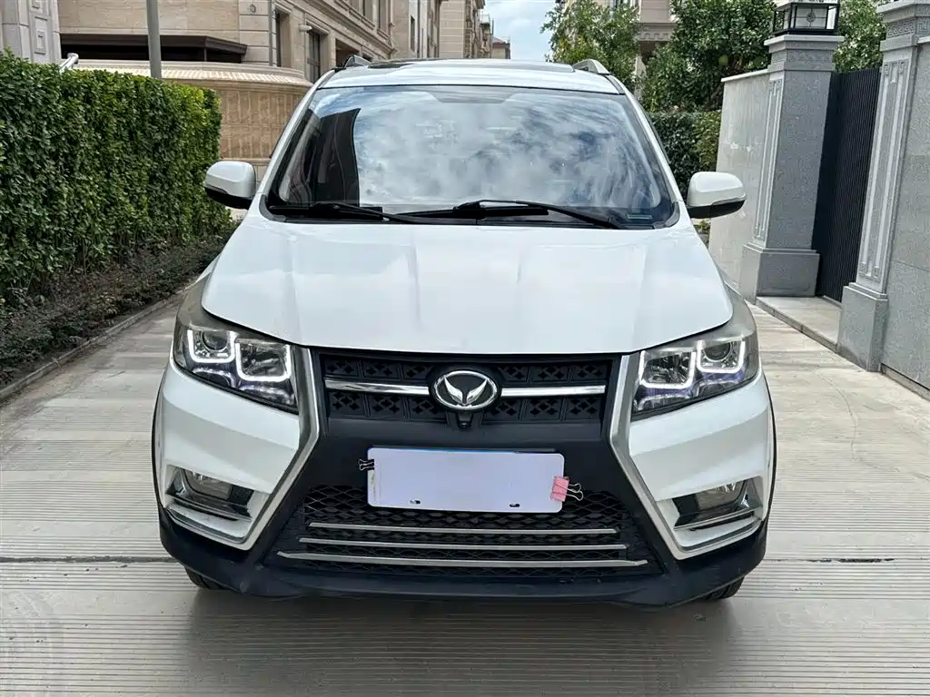 BAIC HUANSU BAIC MAGIC SPEED S3