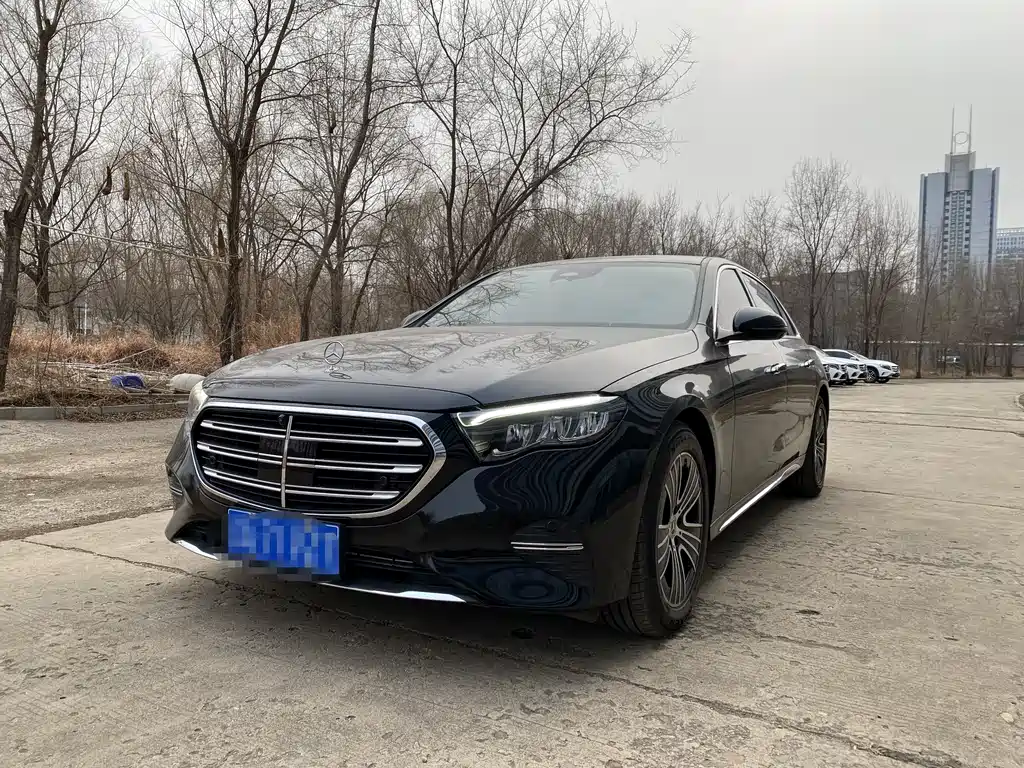Mercedes-Benz E-Class 2025