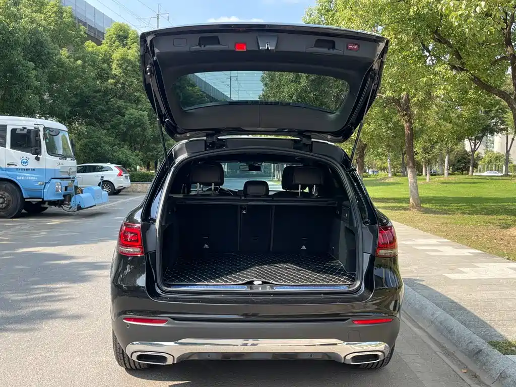 Mercedes-Benz GLC — миниатюра 9