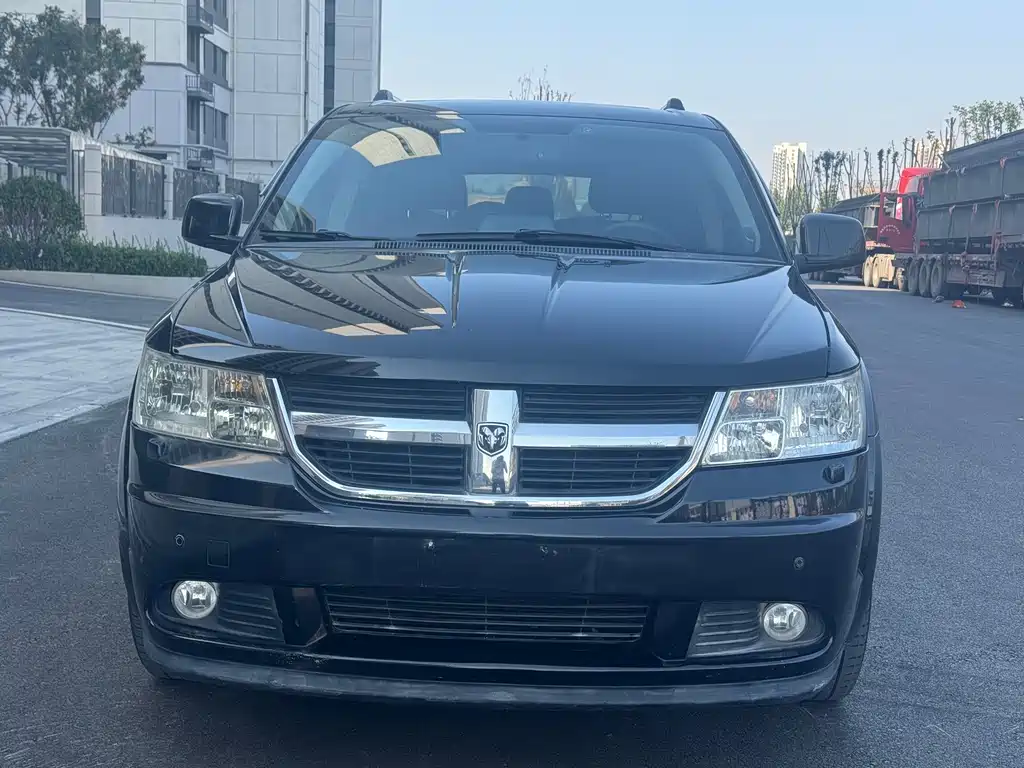 Dodge Journey — миниатюра 2