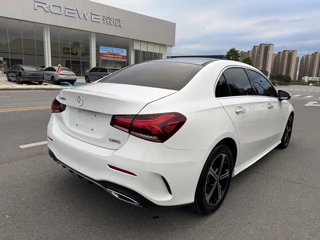 MERCEDES-BENZ A CLASS