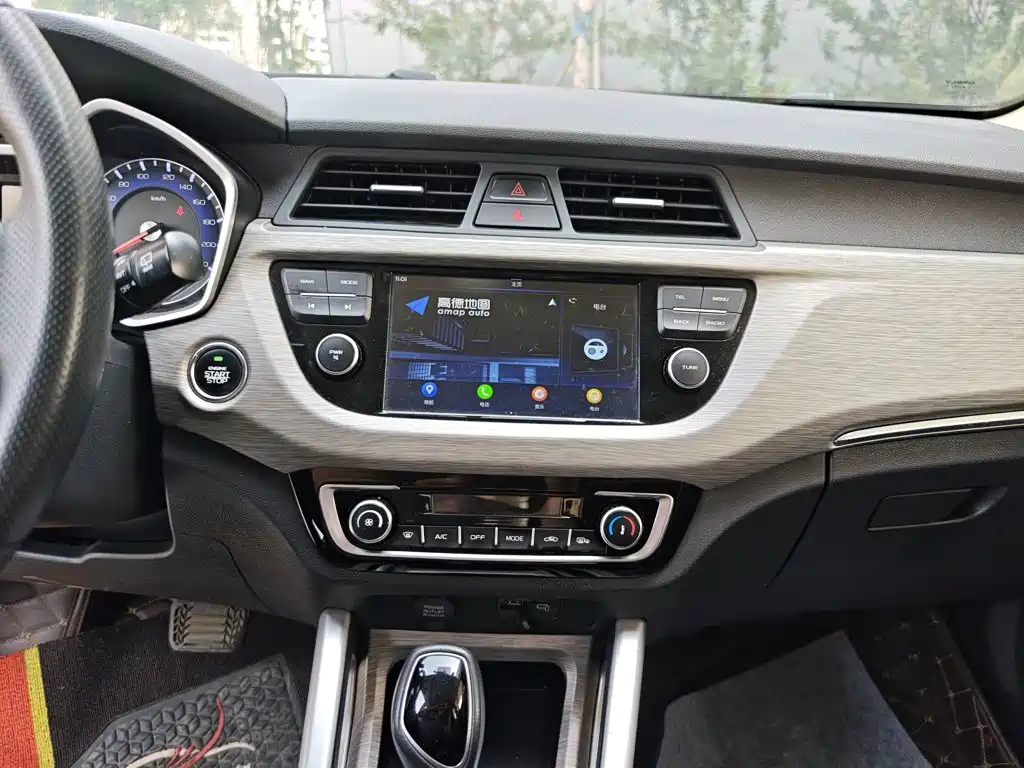 Geely Vision X3 — миниатюра 13