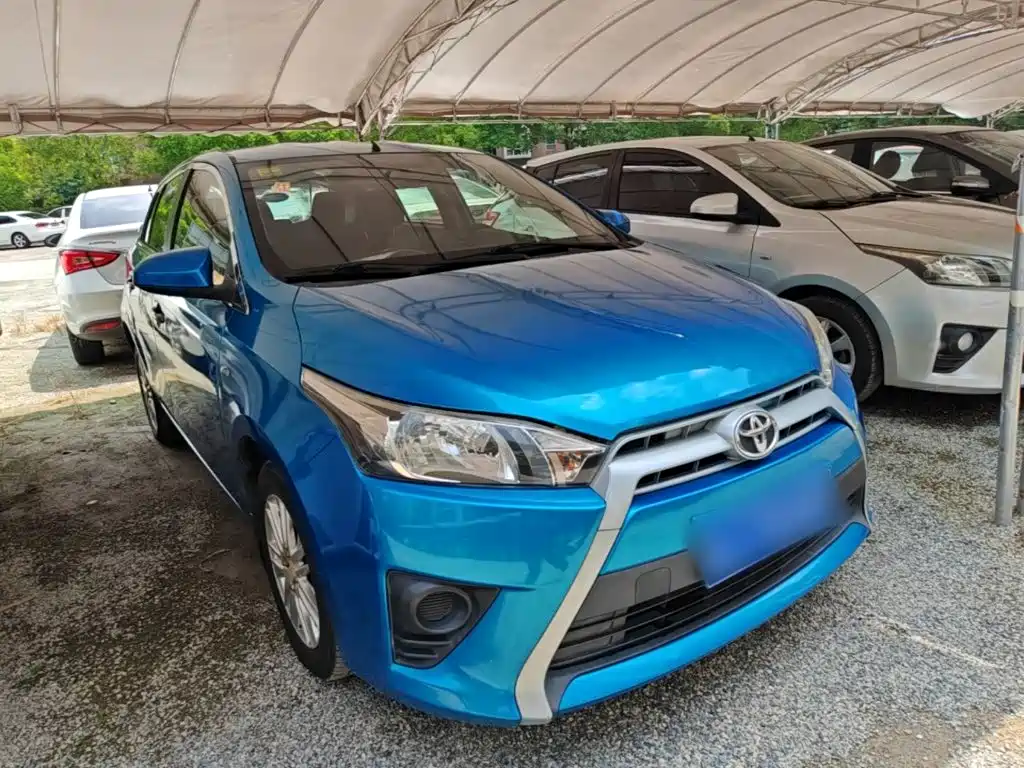 Toyota Yaris L — миниатюра 4