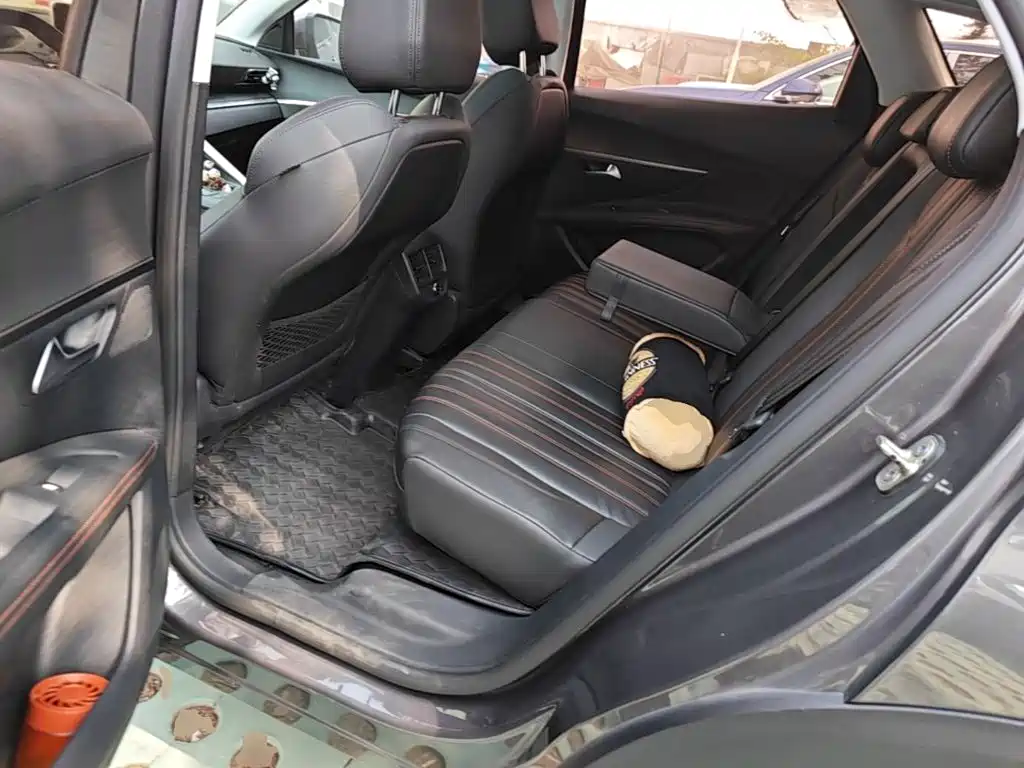 Peugeot 4008 — миниатюра 22