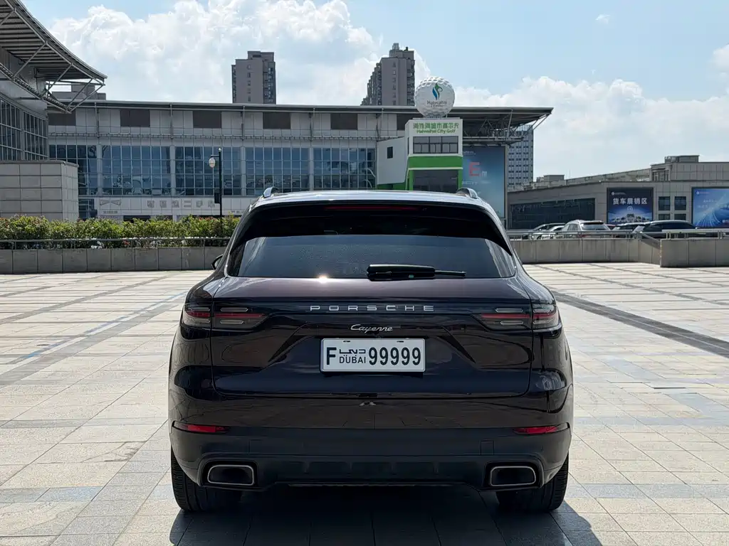 Porsche Cayenne — миниатюра 4