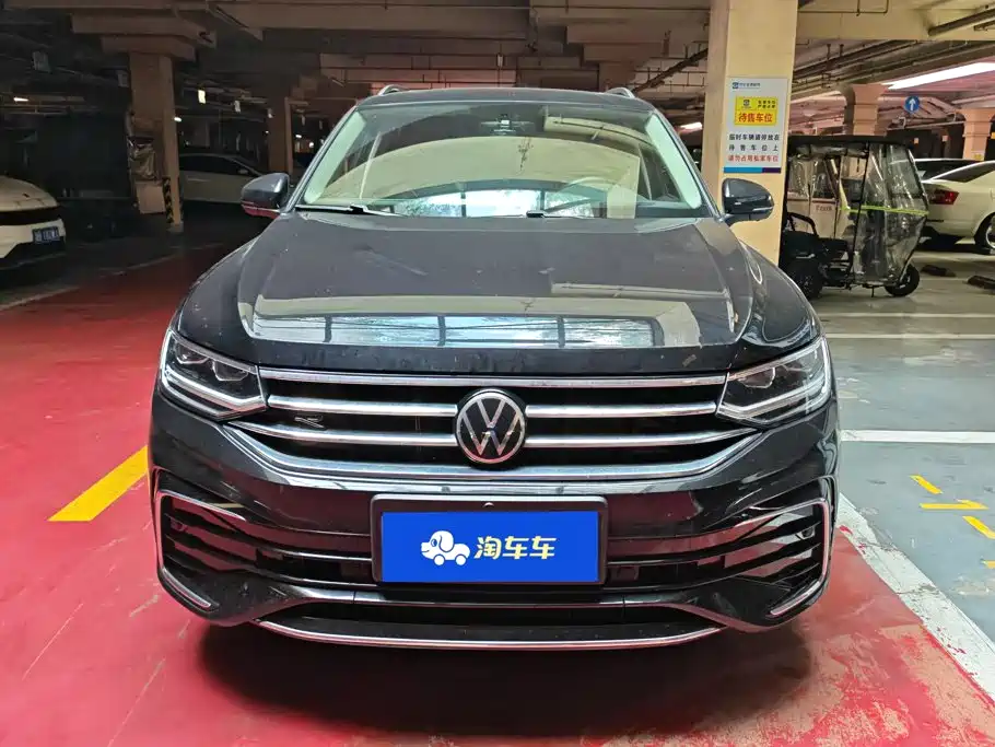 Volkswagen Tiguan L — миниатюра 2