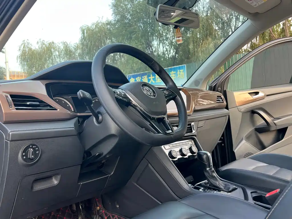 Volkswagen Tharu — миниатюра 15