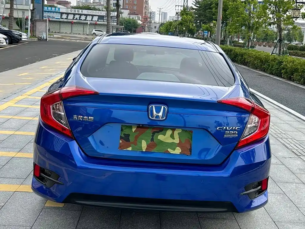 Honda Civic — миниатюра 5