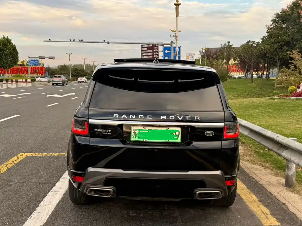 Land Rover Sport PHEV — миниатюра 8