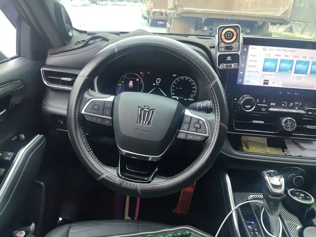 Toyota Crown Kluger — миниатюра 3