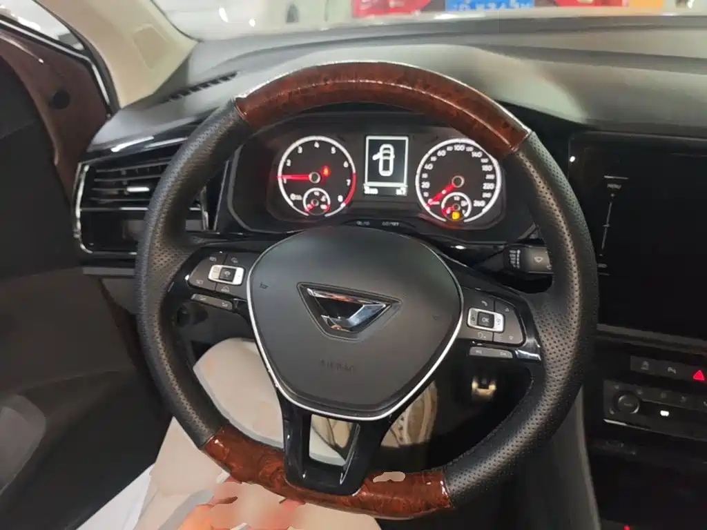 Jetta VS5 — миниатюра 11