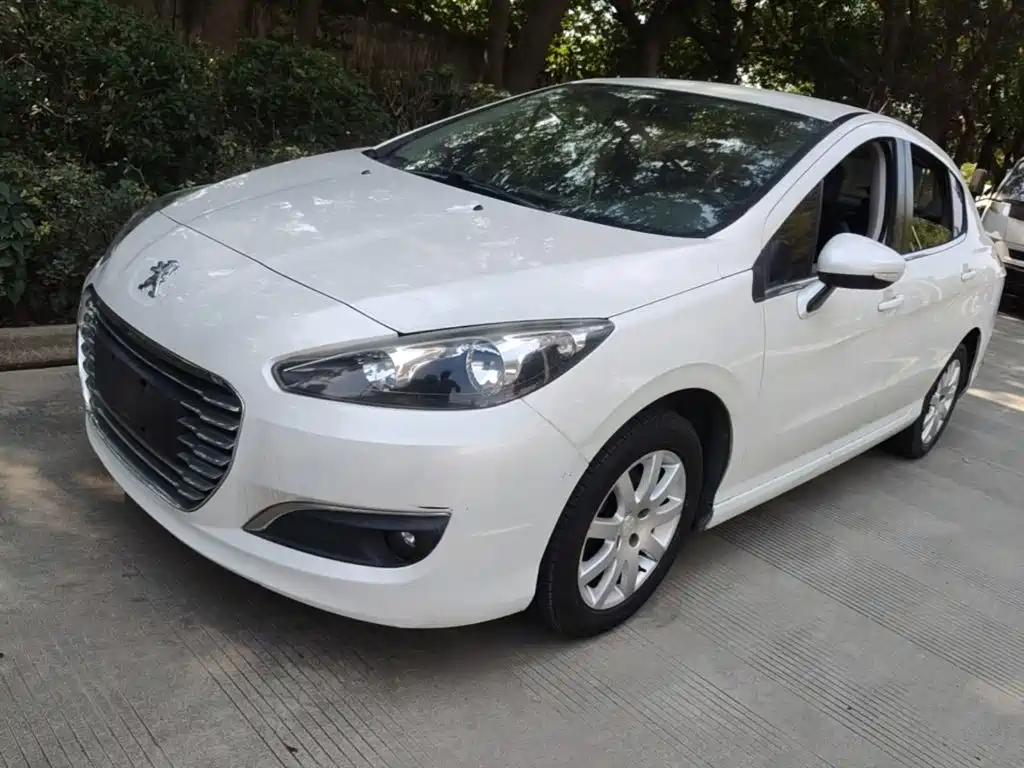 Peugeot 308 — миниатюра 2