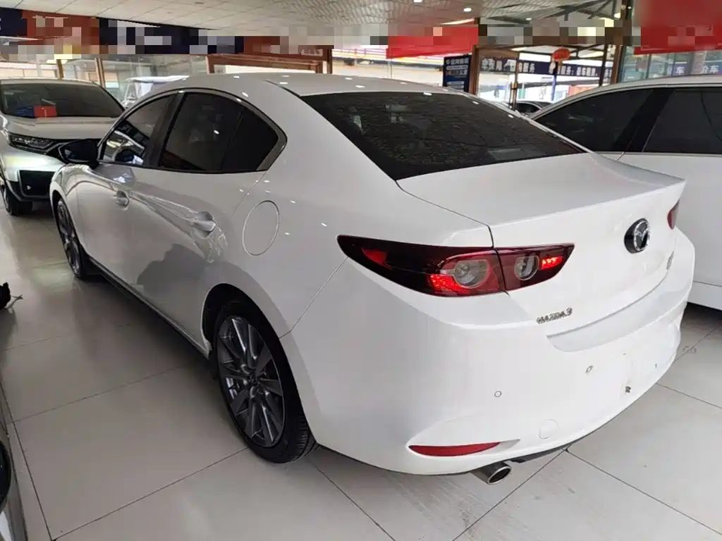 Mazda 3 Axela — миниатюра 5