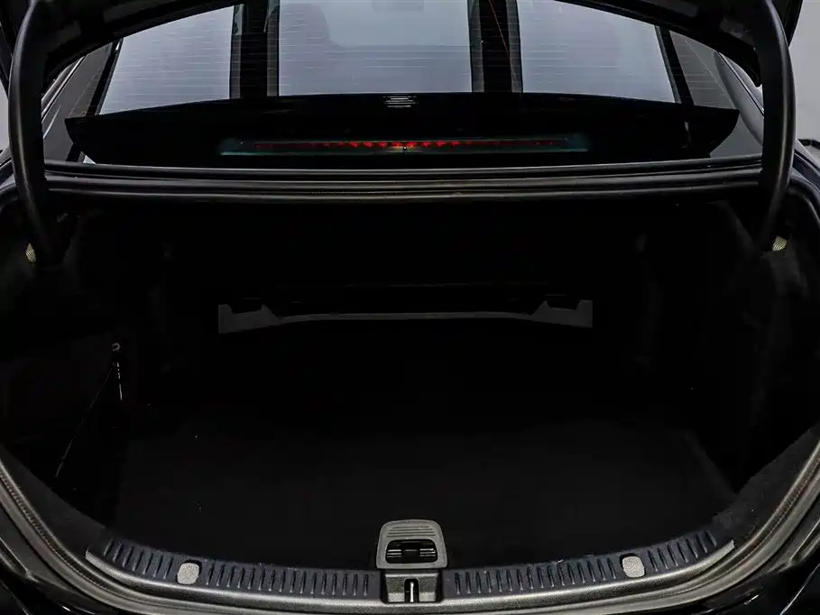 Mercedes-Benz E-Class E 2023 E 260 L Sport
