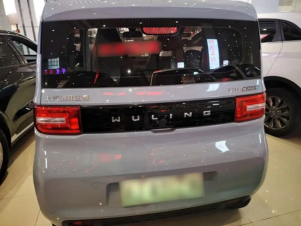 Wuling MINIEV — миниатюра 6