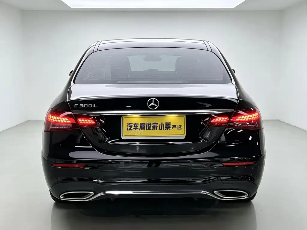 Mercedes-Benz E-Class — миниатюра 12