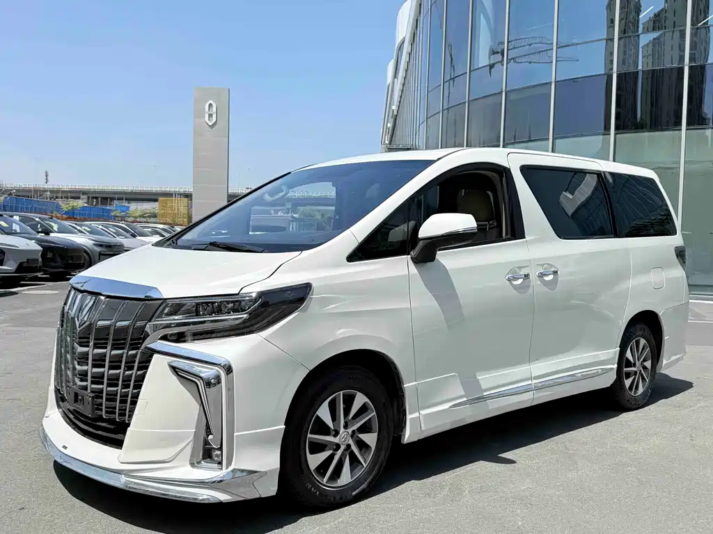 Toyota Alphard 2015