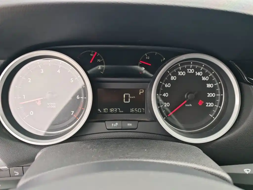Peugeot 408 — миниатюра 12