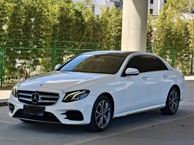 MERCEDES BENZ E CLASS