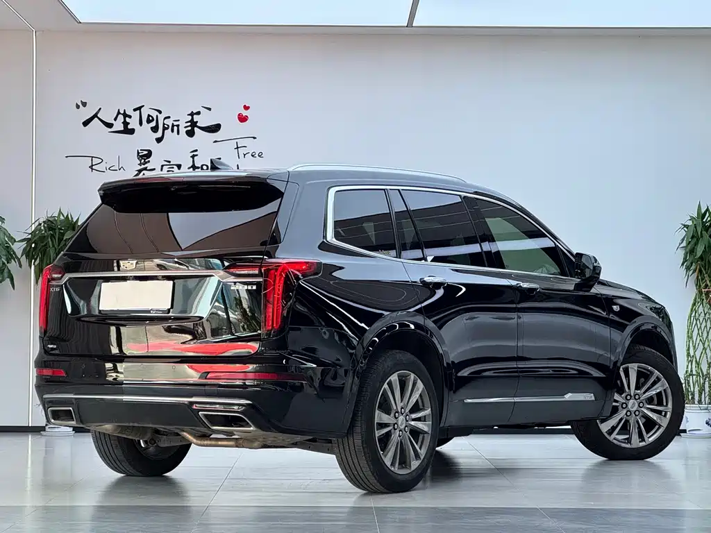 Cadillac XT6 — миниатюра 3