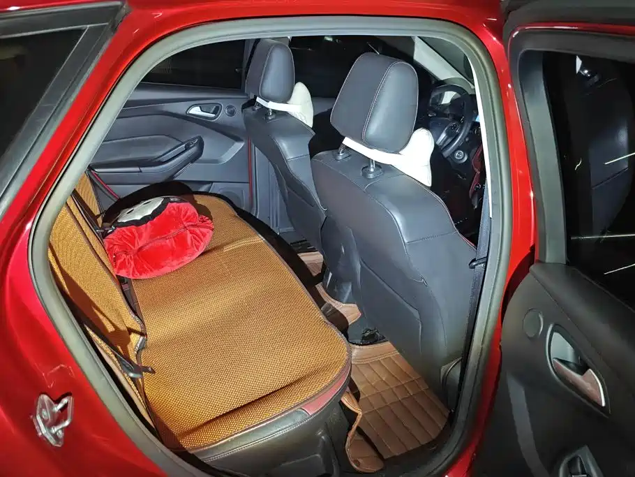 Ford Focus — миниатюра 11