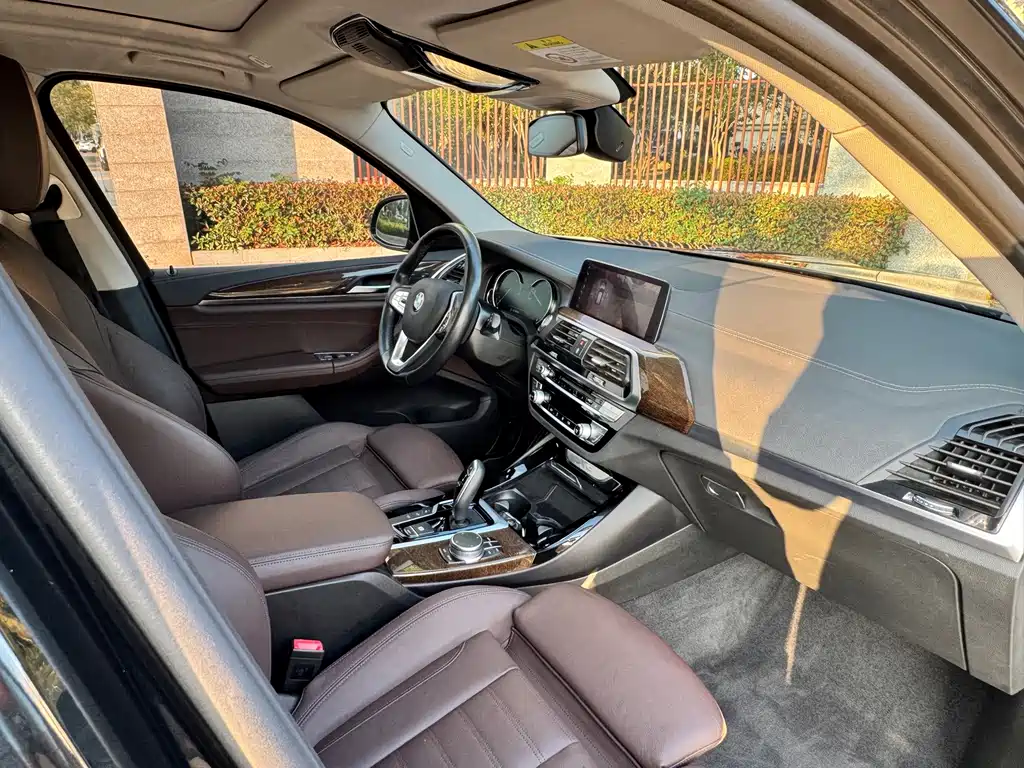 BMW X3 — миниатюра 8