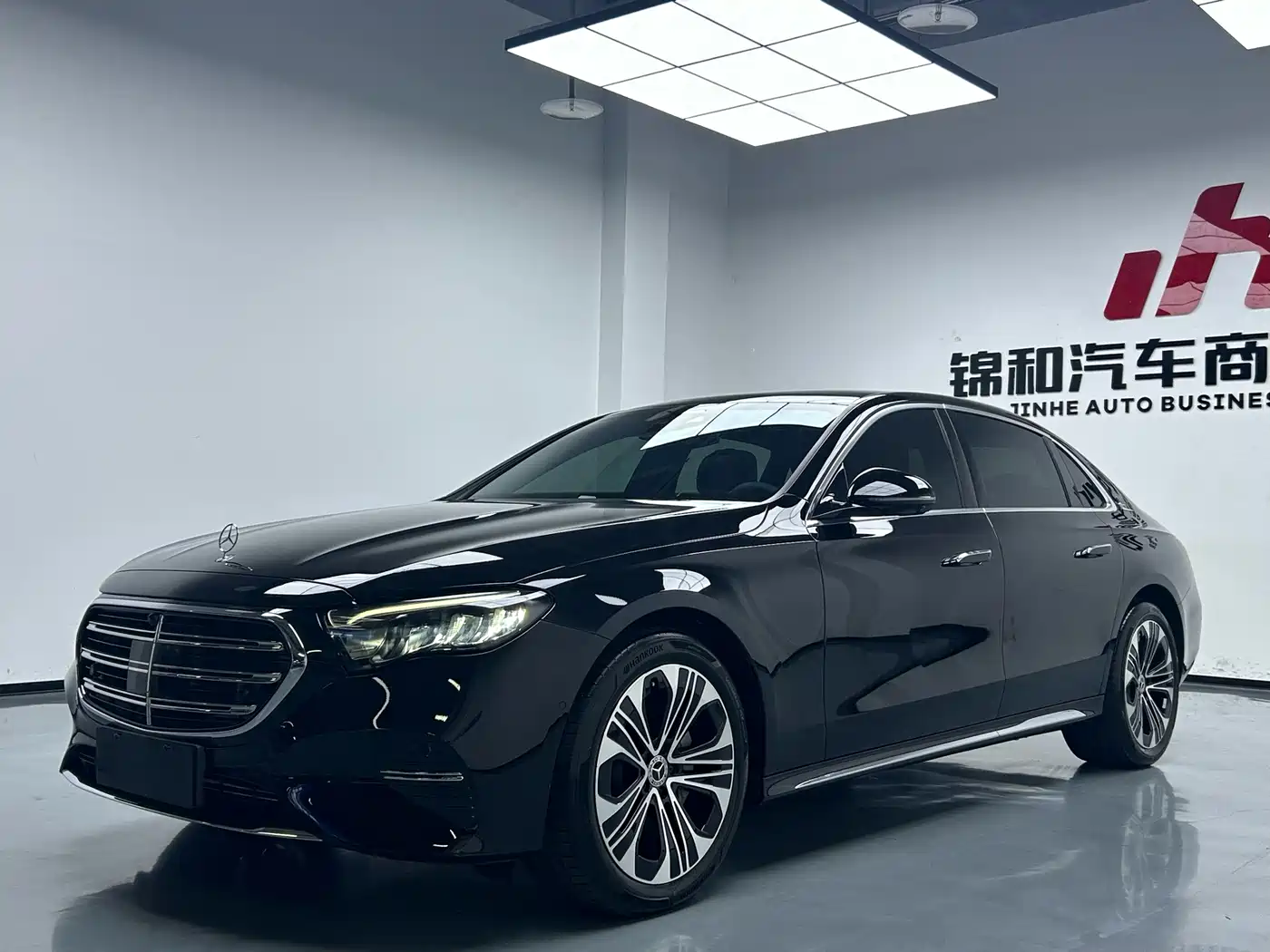 奔驰E级 2025款 改款 E 300 L 豪华型 2025